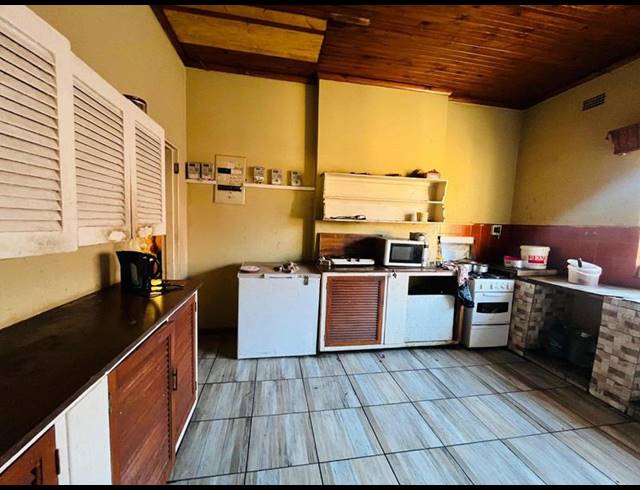 3 BEDROOM HOUSE FOR SALE IN KENSINGTON